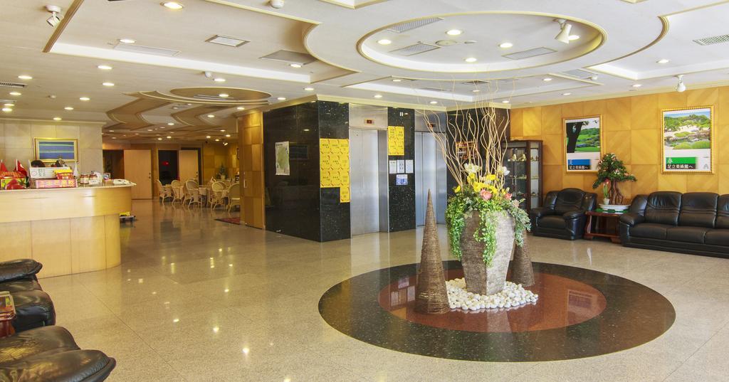Hwa Du Hotel Tainan Exterior photo